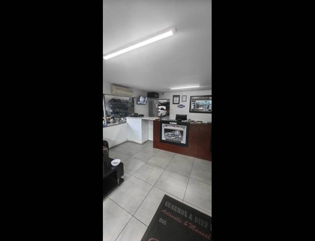 478M² WAREHOUSE TO LET IN SUNNYROCK